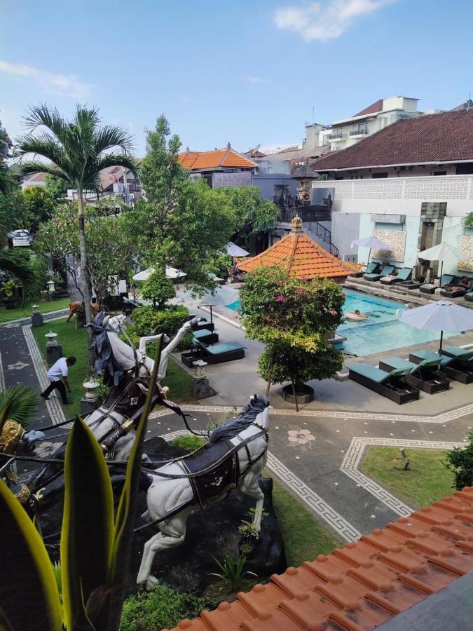 La Walon Hotel Kuta  Exterior photo