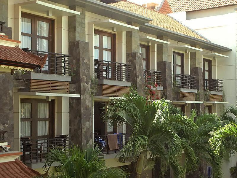 La Walon Hotel Kuta  Exterior photo