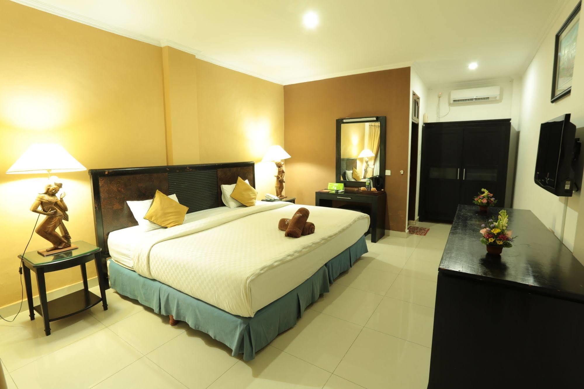 La Walon Hotel Kuta  Exterior photo